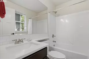 9028 N Drummond Ave, Portland, OR 97217 - Photo 21