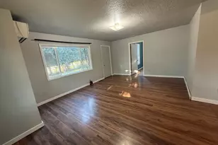 515 Baltimore St, Elgin, OR 97827 - Photo 5