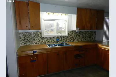 610 Tualatin St, Saint Helens, OR 97051 - Photo 7