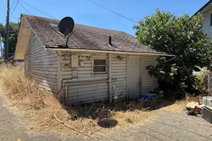 1435 SE Pine St, Roseburg, OR 97470 - Photo 15