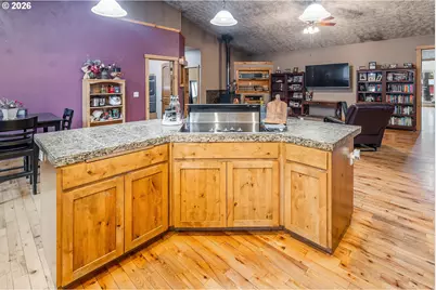 15784 Lava Dr, La Pine, OR 97739 - Photo 5