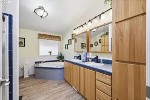 94603 Johnson Rd, Marcola, OR 97454 - Photo 17