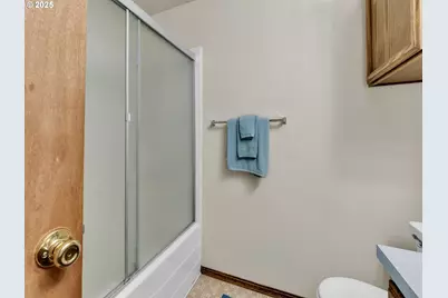 1977 Maplewood Ct, Salem, OR 97306 - Photo 15