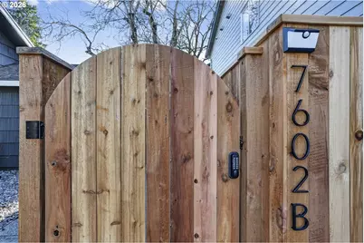 7602 SE Carlton St #B, Portland, OR 97206 - Photo 3