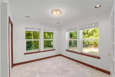 534 NE South Shore Rd, Portland, OR 97211 - Photo 7