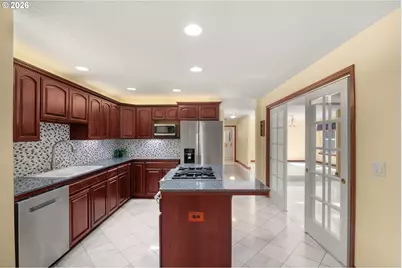 534 NE South Shore Rd, Portland, OR 97211 - Photo 13