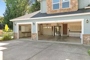 534 NE South Shore Rd, Portland, OR 97211 - Photo 27