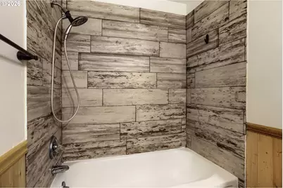 19025 SW Brooklawn Ct, Beaverton, OR 97003 - Photo 25