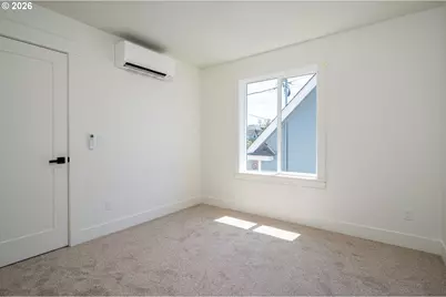 87 NE 78th Ave, Portland, OR 97213 - Photo 17