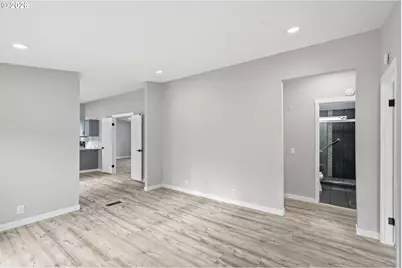 4617 SE 133rd Dr #92, Portland, OR 97236 - Photo 3