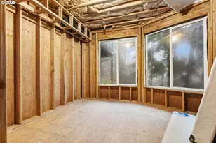 3311 NW Tullamore Ct, Portland, OR 97229 - Photo 39