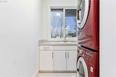 3311 NW Tullamore Ct, Portland, OR 97229 - Photo 27