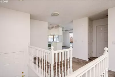 14950 NE Rose Pkwy, Portland, OR 97230 - Photo 13