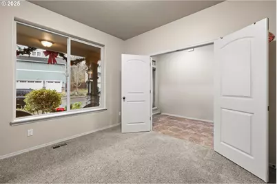 4648 Y St, Washougal, WA 98671 - Photo 5