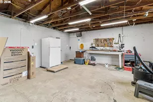 32225 Bush Garden Dr, Harrisburg, OR 97446 - Photo 19