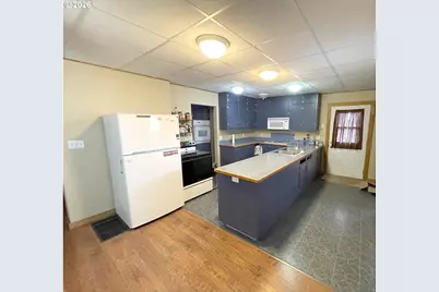 260 W Center St, Heppner, OR 97836 - Photo 19