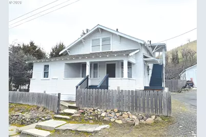 260 W Center St, Heppner, OR 97836 - Photo 1