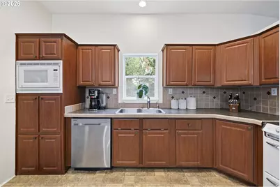 90137 Logan Rd, Astoria, OR 97103 - Photo 17