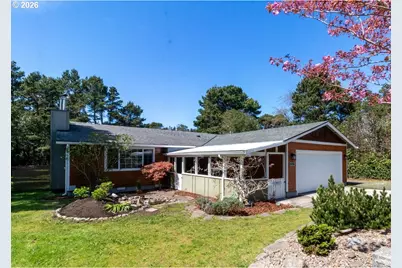 4726 Sea Breeze Ln, Florence, OR 97439 - Photo 3