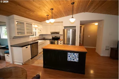 4726 Sea Breeze Ln, Florence, OR 97439 - Photo 19