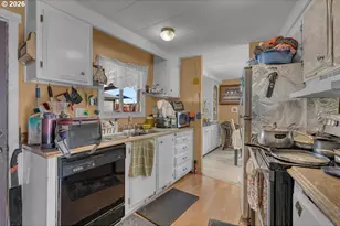 540 SW Georgetown Way, Beaverton, OR 97006 - Photo 15