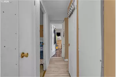 540 SW Georgetown Way, Beaverton, OR 97006 - Photo 17