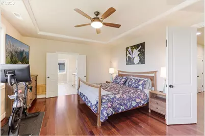 6643 NW Meridian Ridge Dr, Portland, OR 97210 - Photo 15