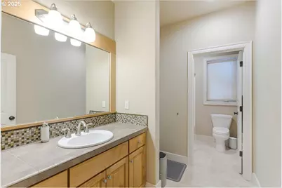 6643 NW Meridian Ridge Dr, Portland, OR 97210 - Photo 35