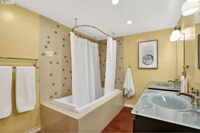 1433 SW Highland Rd, Portland, OR 97221 - Photo 37