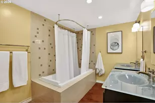 1433 SW Highland Rd, Portland, OR 97221 - Photo 37