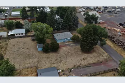 328 S Quincy Ave, Hines, OR 97738 - Photo 27