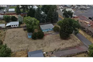 328 S Quincy Ave, Hines, OR 97738 - Photo 27