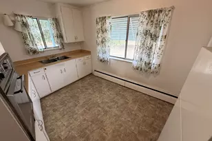 328 S Quincy Ave, Hines, OR 97738 - Photo 9