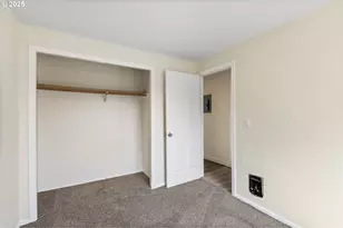 351 40th St, Springfield, OR 97478 - Photo 7