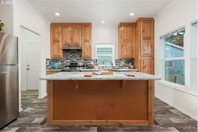 265 SE Hazelton Pl, Depoe Bay, OR 97341 - Photo 3