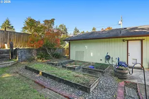 2273 Virginia Ave, North Bend, OR 97459 - Photo 21