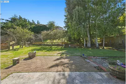 2273 Virginia Ave, North Bend, OR 97459 - Photo 23