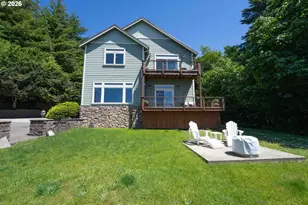 93867 Makai Ln, North Bend, OR 97459 - Photo 15