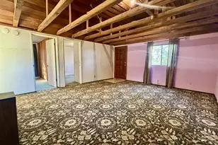 1860 W 12th Ave, Eugene, OR 97402 - Photo 5