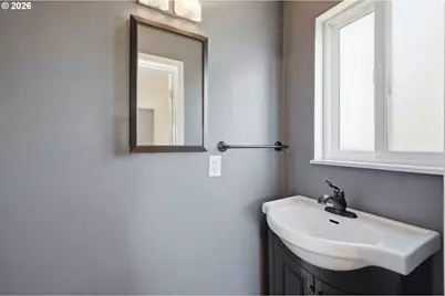 1789 Lawnridge Ave, Springfield, OR 97477 - Photo 23