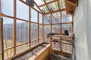 1789 Lawnridge Ave, Springfield, OR 97477 - Photo 39