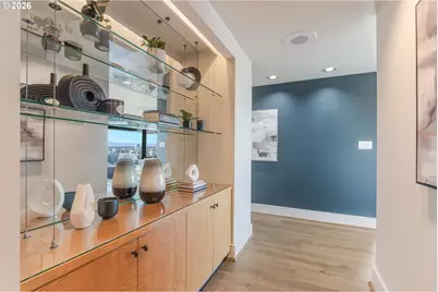 2245 SW Park Pl #7B, Portland, OR 97205 - Photo 9