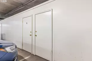 2245 SW Park Pl, Portland, OR 97205 - Photo 41