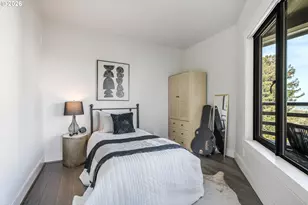 2245 SW Park Pl, Portland, OR 97205 - Photo 29