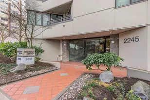 2245 SW Park Pl, Portland, OR 97205 - Photo 7