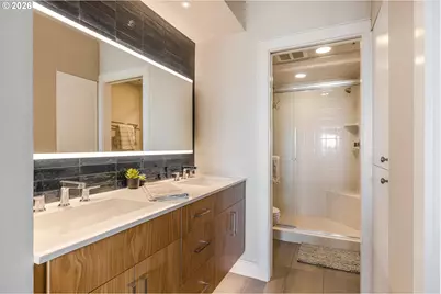 2245 SW Park Pl #7B, Portland, OR 97205 - Photo 5