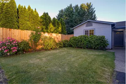 520 E Melody Ln, Newberg, OR 97132 - Photo 5