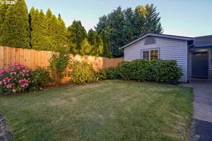 520 E Melody Ln, Newberg, OR 97132 - Photo 5