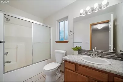 520 E Melody Ln, Newberg, OR 97132 - Photo 19