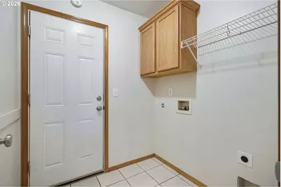 520 E Melody Ln, Newberg, OR 97132 - Photo 33